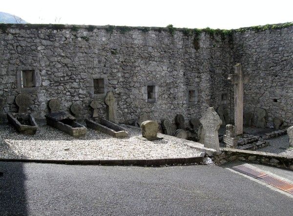  Le Chateau fort et le musée pyrénéen de Lourdes