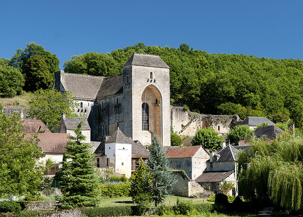 Beau village de Saint-Amand-de-Coly