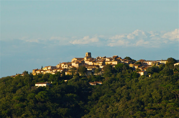 Beau village de Gassin