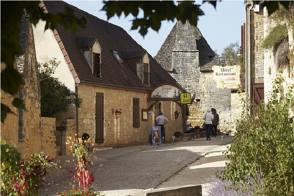 Beau village de Saint-Amand-de-Coly