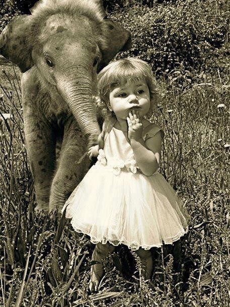 Enfants en noir et blanc