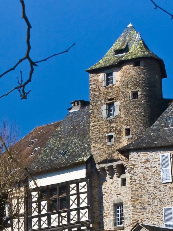 Beau village de Ségur-le-Château