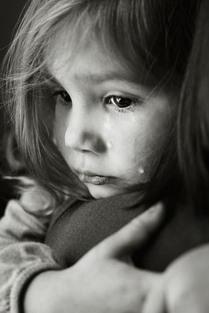 Enfant en noir et blanc