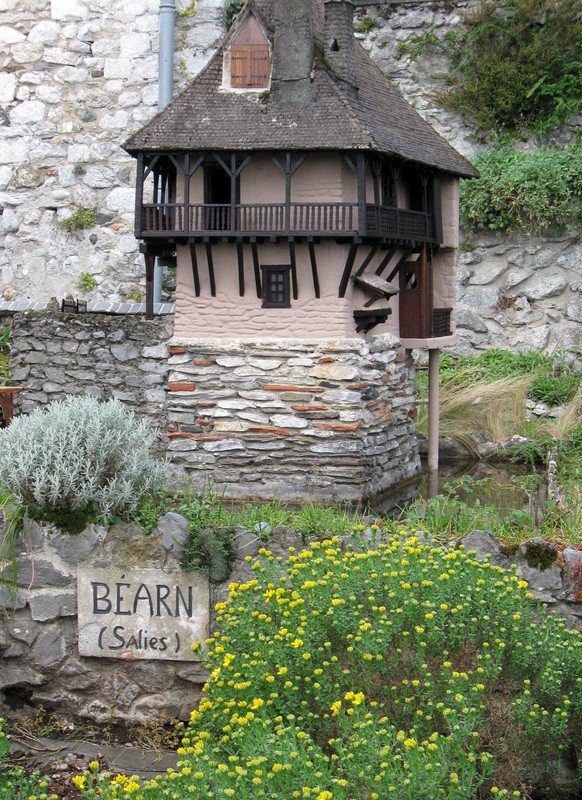 Le Chateau fort et le musée pyrénéen de Lourdes