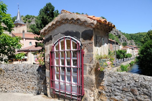 Beau village de Saint Floret