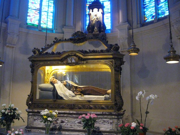 Lisieux -Le Carmel -La Chasse de Sainte Thérèse 