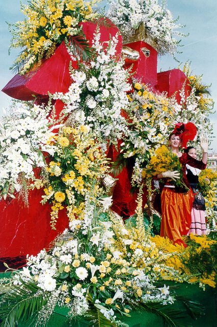 Carnaval de Nice - La bataille de fleurs