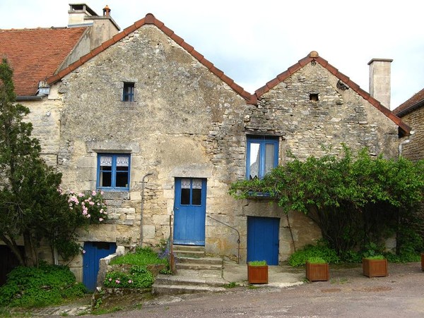 Beau village de Flavigny sur Ozerain