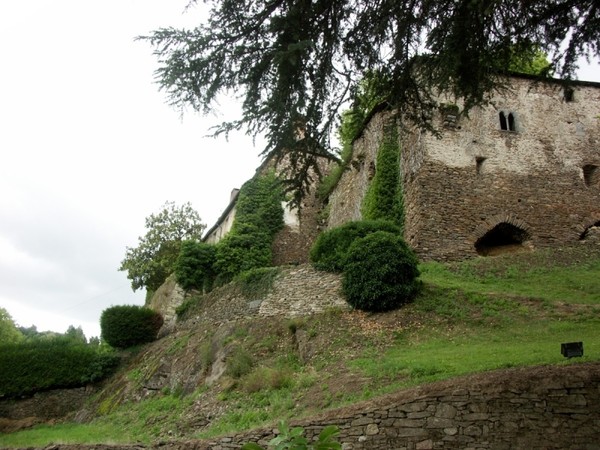 Beau village de Ségur-le-Château