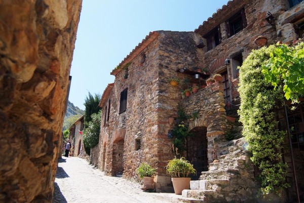 Beau village de Castelnou