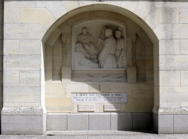 Lisieux -La Basilique Ste Thérèse-Le Chemin de Croix 