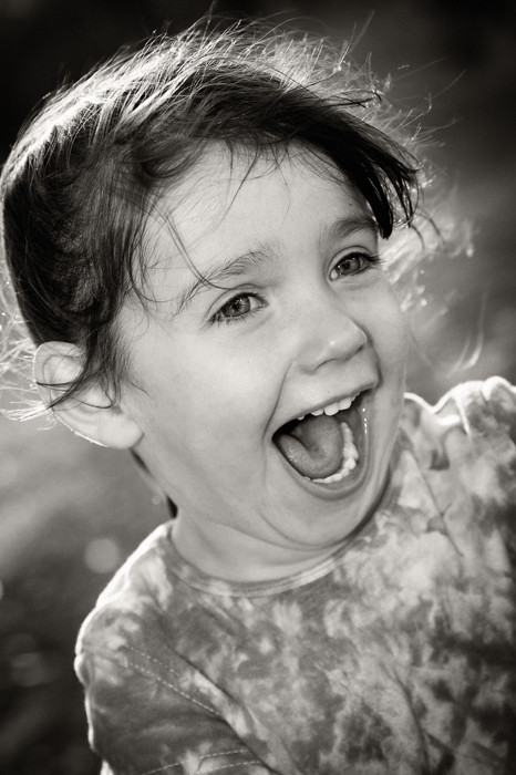 Enfant en noir et blanc