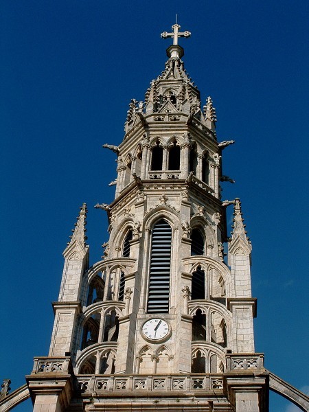 Basilique Notre-Dame-des-Enfant de Châteauneuf-sur-Cher