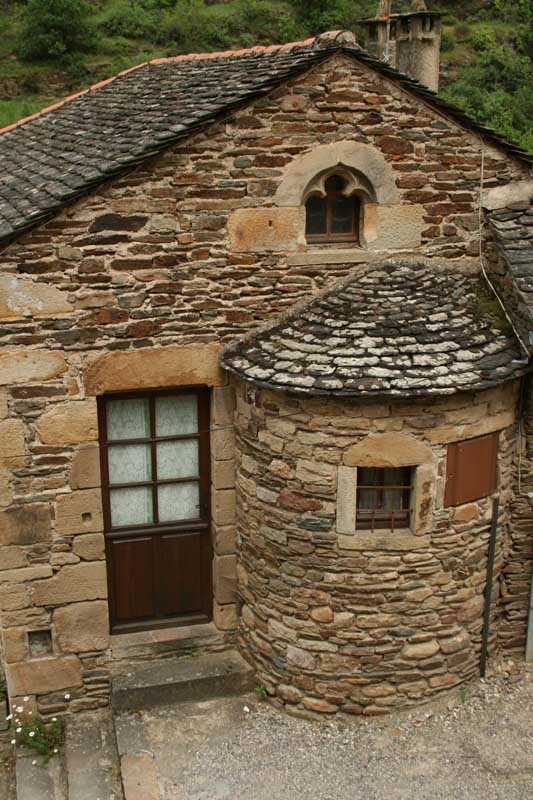 Beau village de Brousse le Château