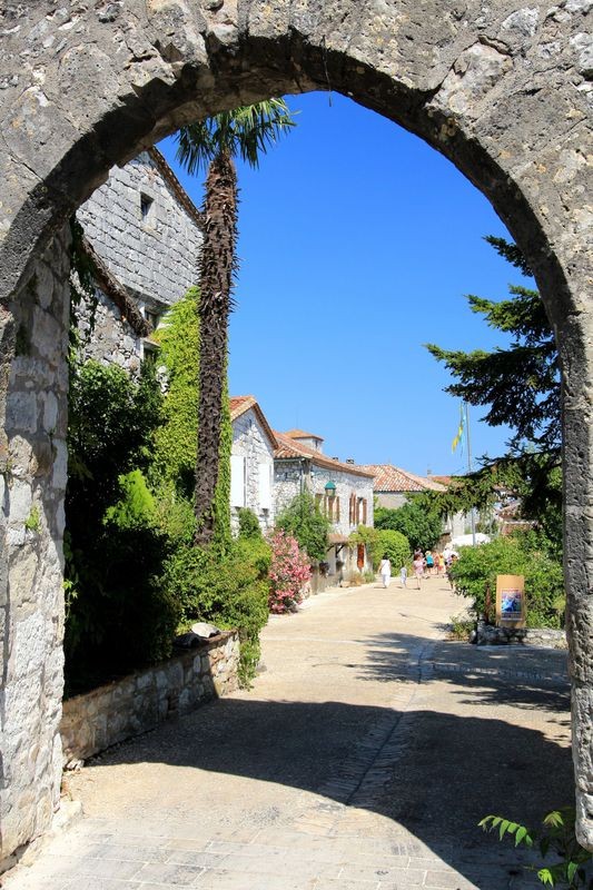 Beau village de Pujols