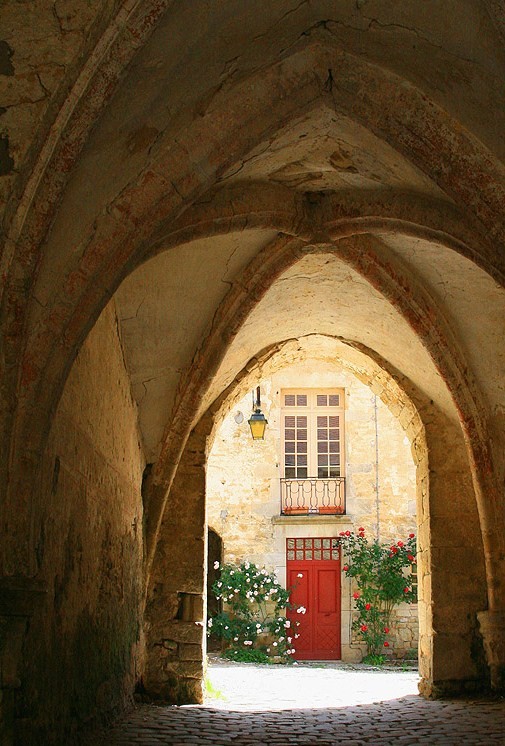 Beau village de Baume-les-Messieurs 