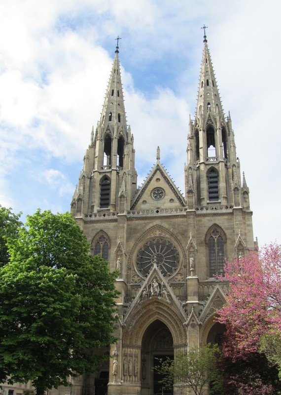  Basilique  Sainte-Clotilde-et-Sainte-Valère- Paris