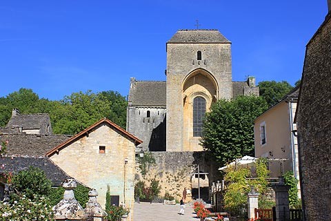 Beau village de Saint-Amand-de-Coly