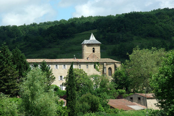 Beau village de Camon